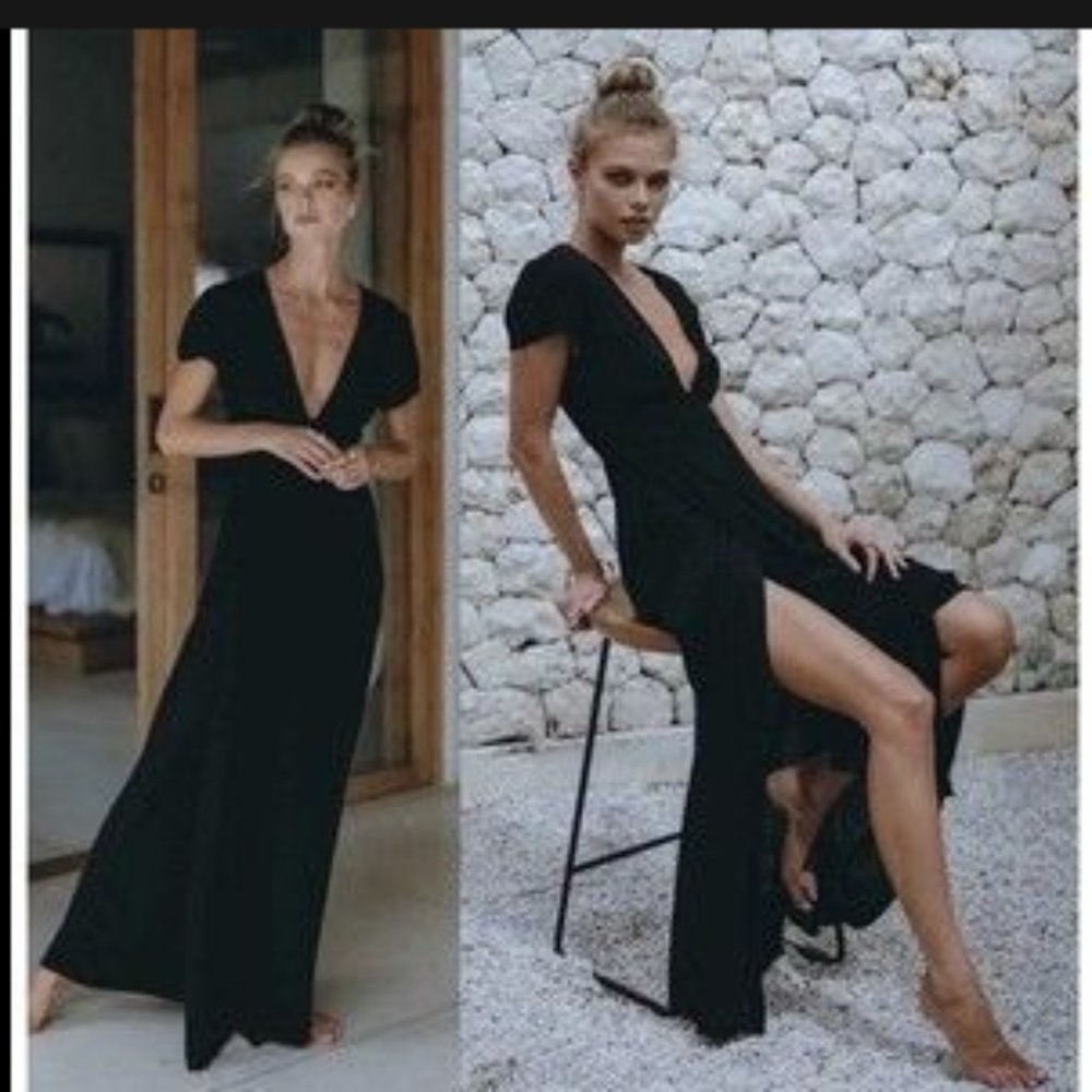 Pamplelone Black Maxi Dress